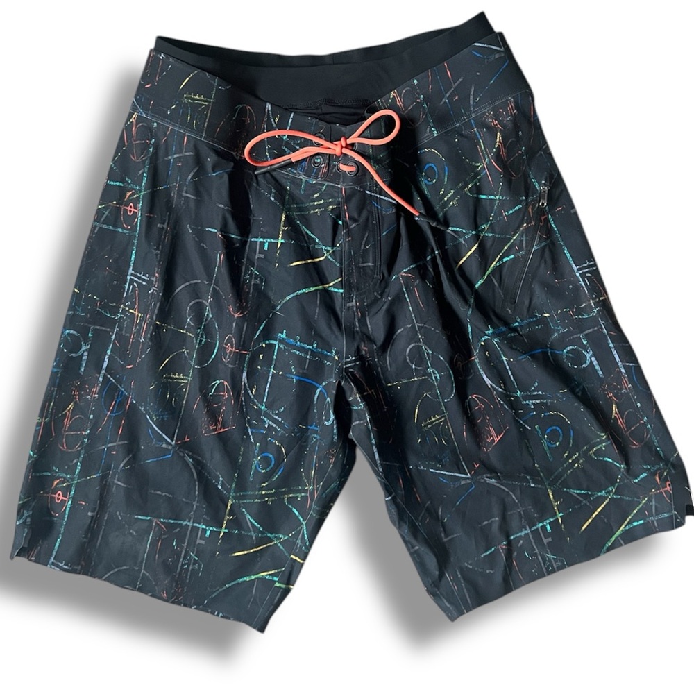 LULULEMON Current State Multicolor Lined Board Short/Swim Trunk size 36 NWOT